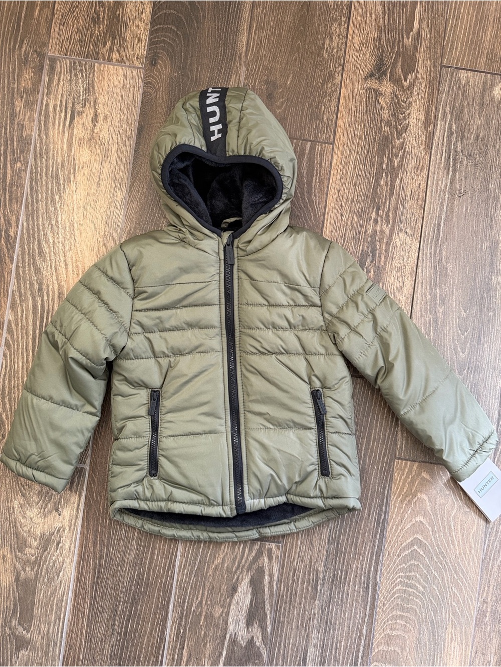 Hunter Boy’s Olive Green Water Resistant Plush-Lined Hooded Puffer Jacket—4T